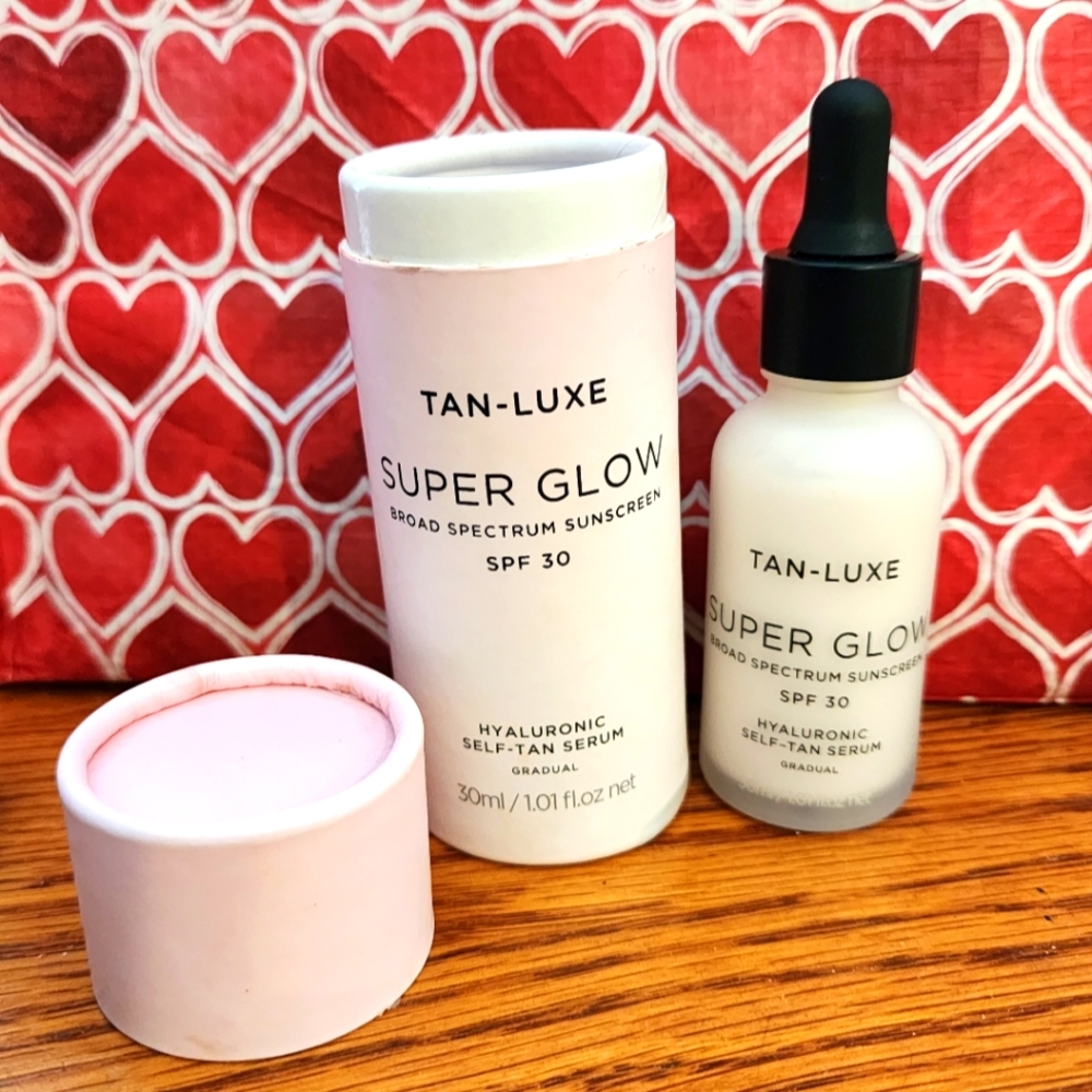 Tan-Luxe Super Glow Hyaluronic Self-Tan Serum